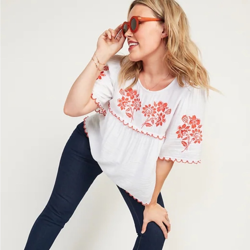 Old Navy white red floral embroidered boho blouse NWT